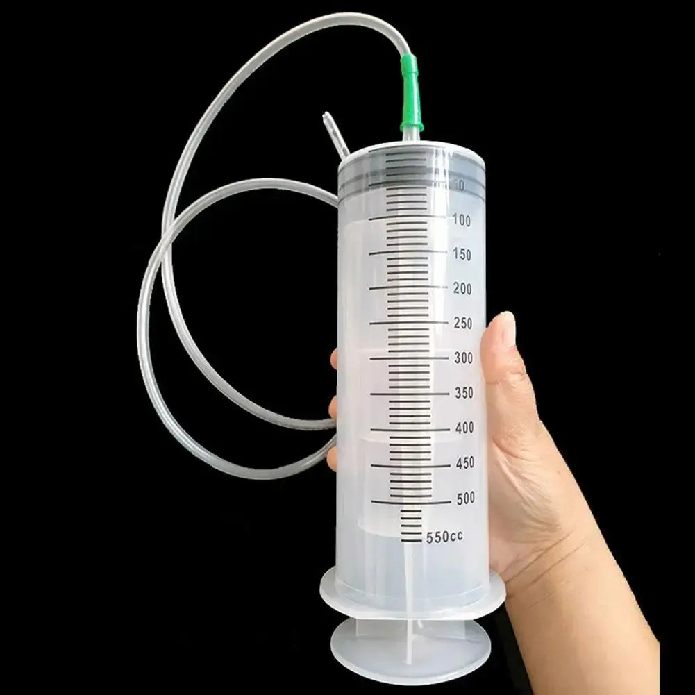 large-syringe-with-measurement