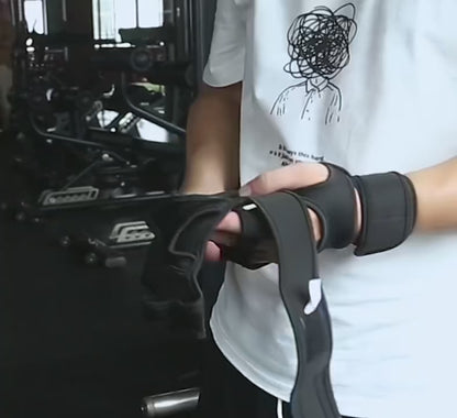 Workout & Weightlifting Gloves